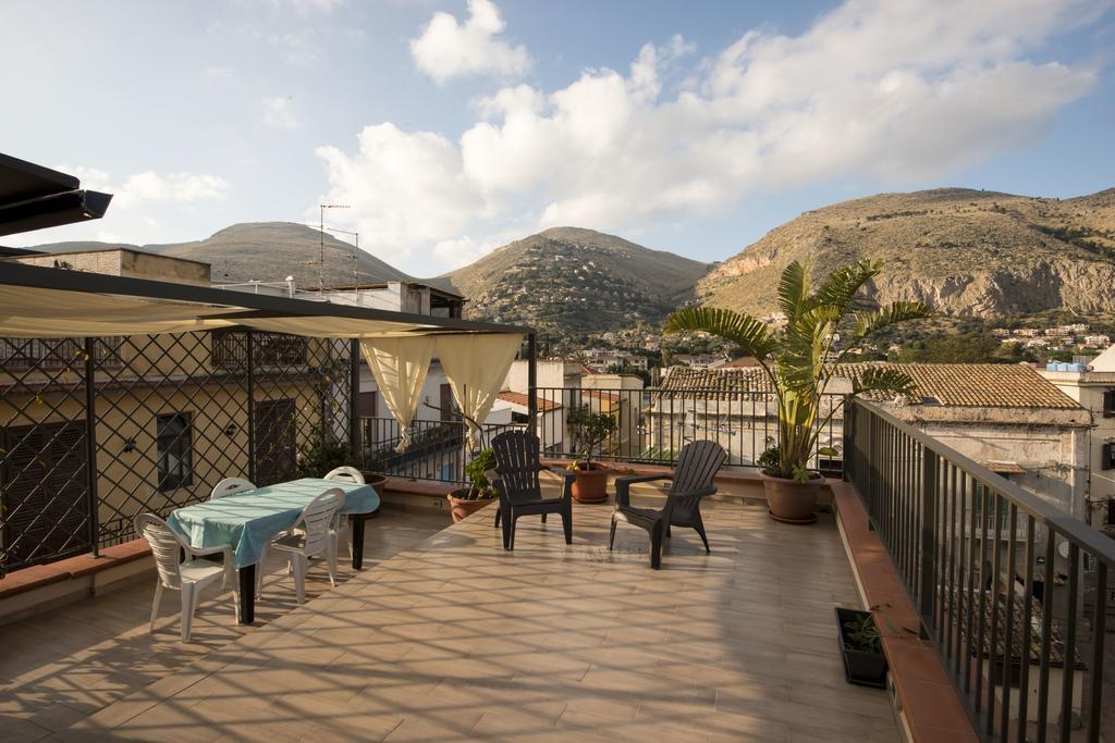 Апартаменты La Terrazza Del Baglio Монделло Экстерьер фото