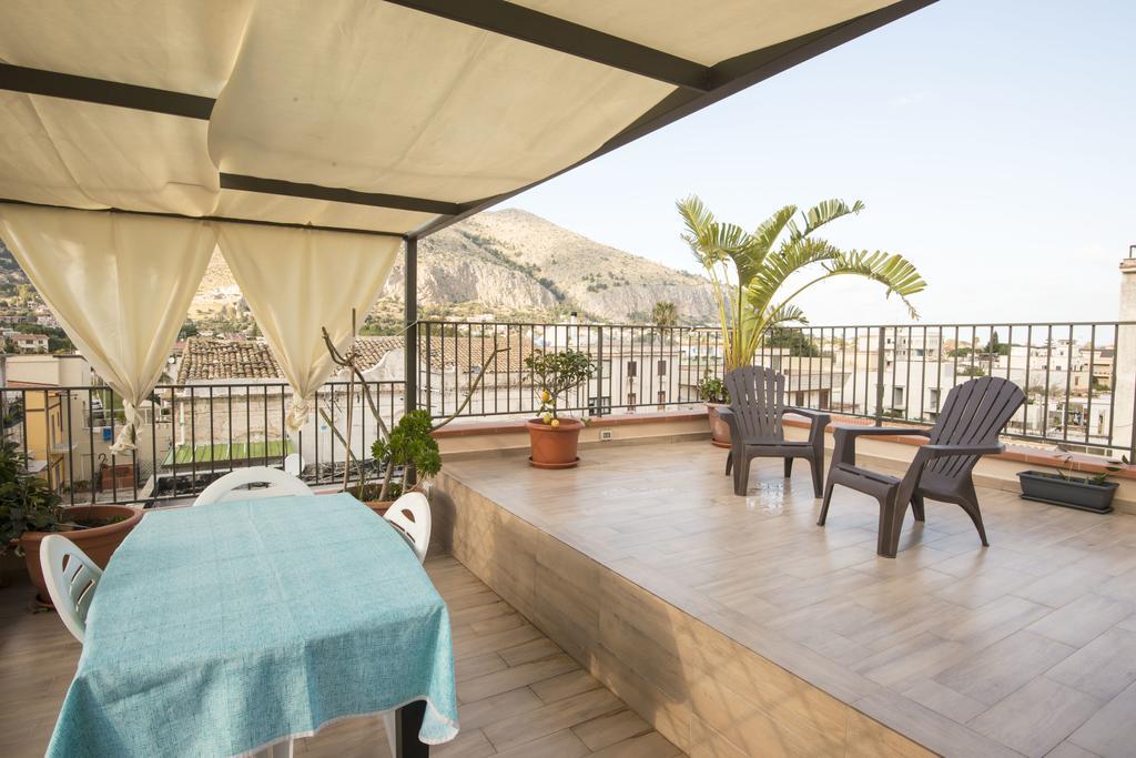 Апартаменты La Terrazza Del Baglio Монделло Экстерьер фото